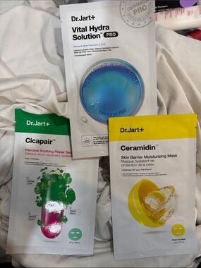 Dr.Jart+ Ceramidin Skin Barrier Moisturizing Mask – Yellow Hydration Mask